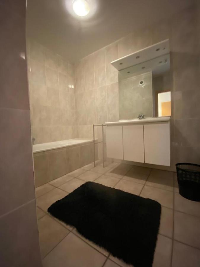 Superbe Appartement Lumineux Et Spacieux Antuérpia Exterior foto